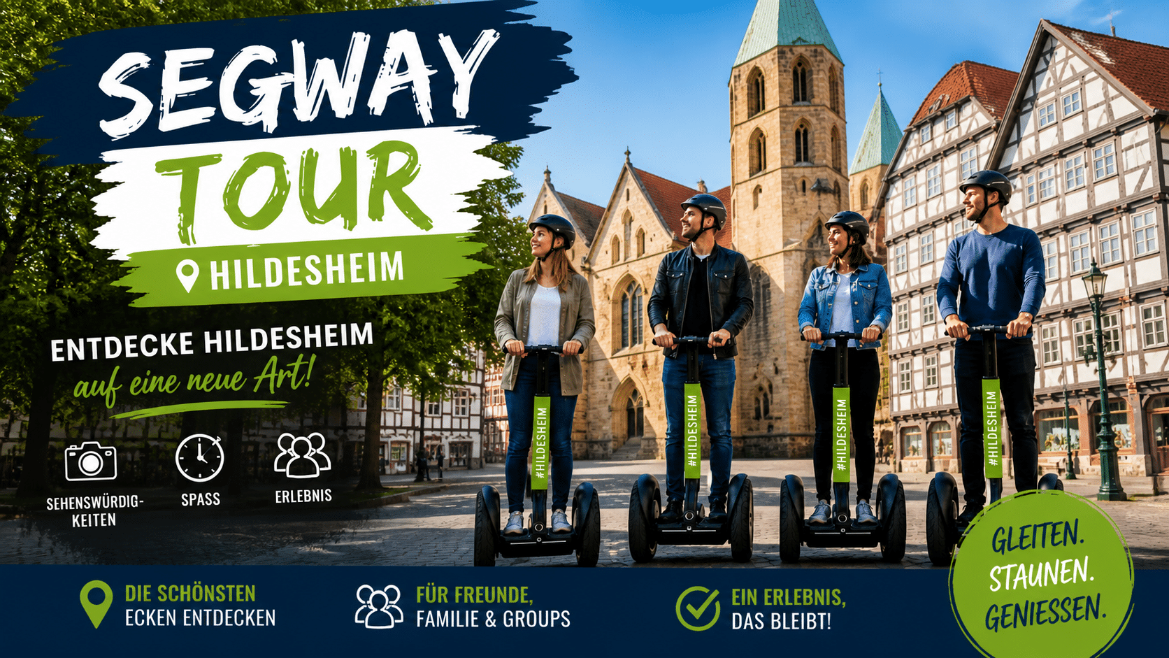 Vier Personen fahren mit Segways durch die Altstadt von Hildesheim mit Kirche und Fachwerkhäusern